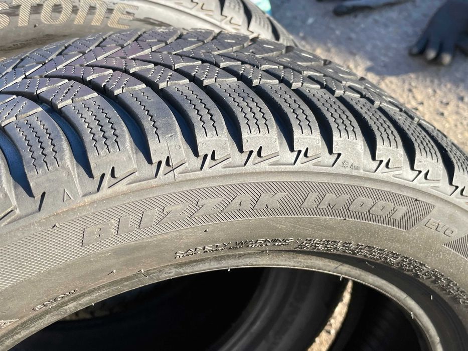 ЗИМА 205/55R16 BRIDGESTONE - 2шт.  - 2022 - Есть и другие шины