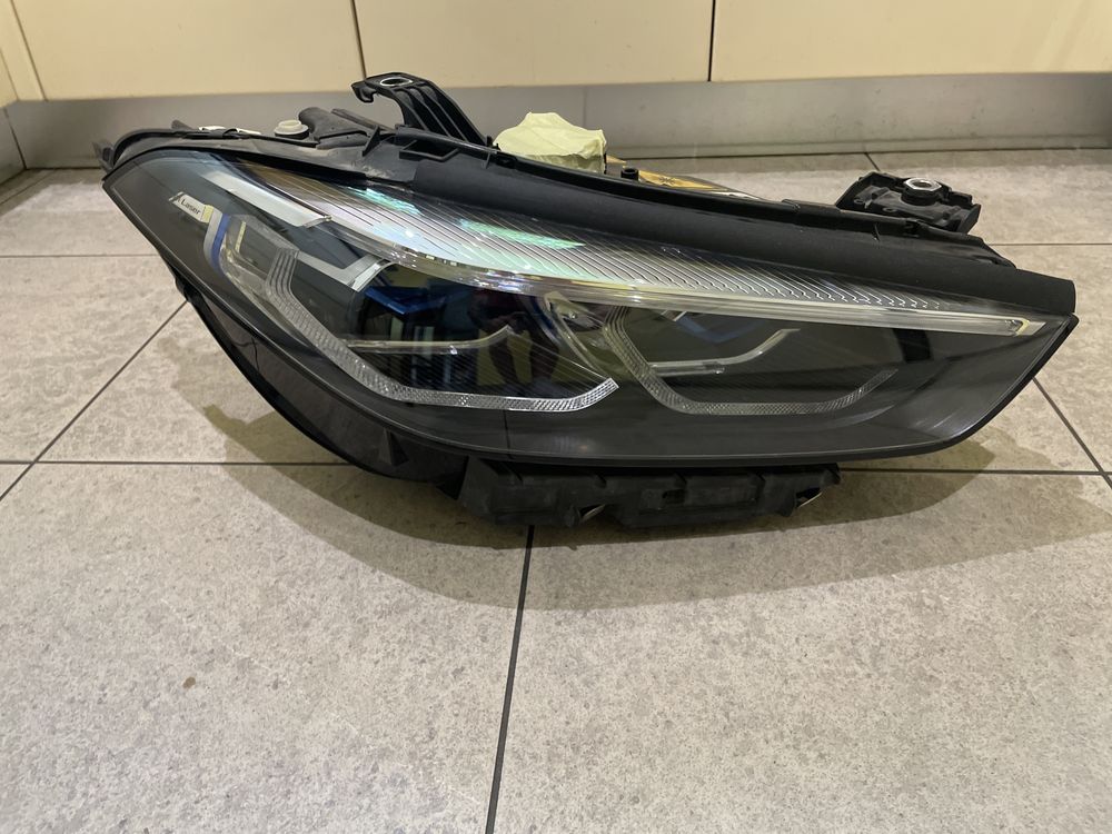 BMW 8 lampa FULL LED prawa