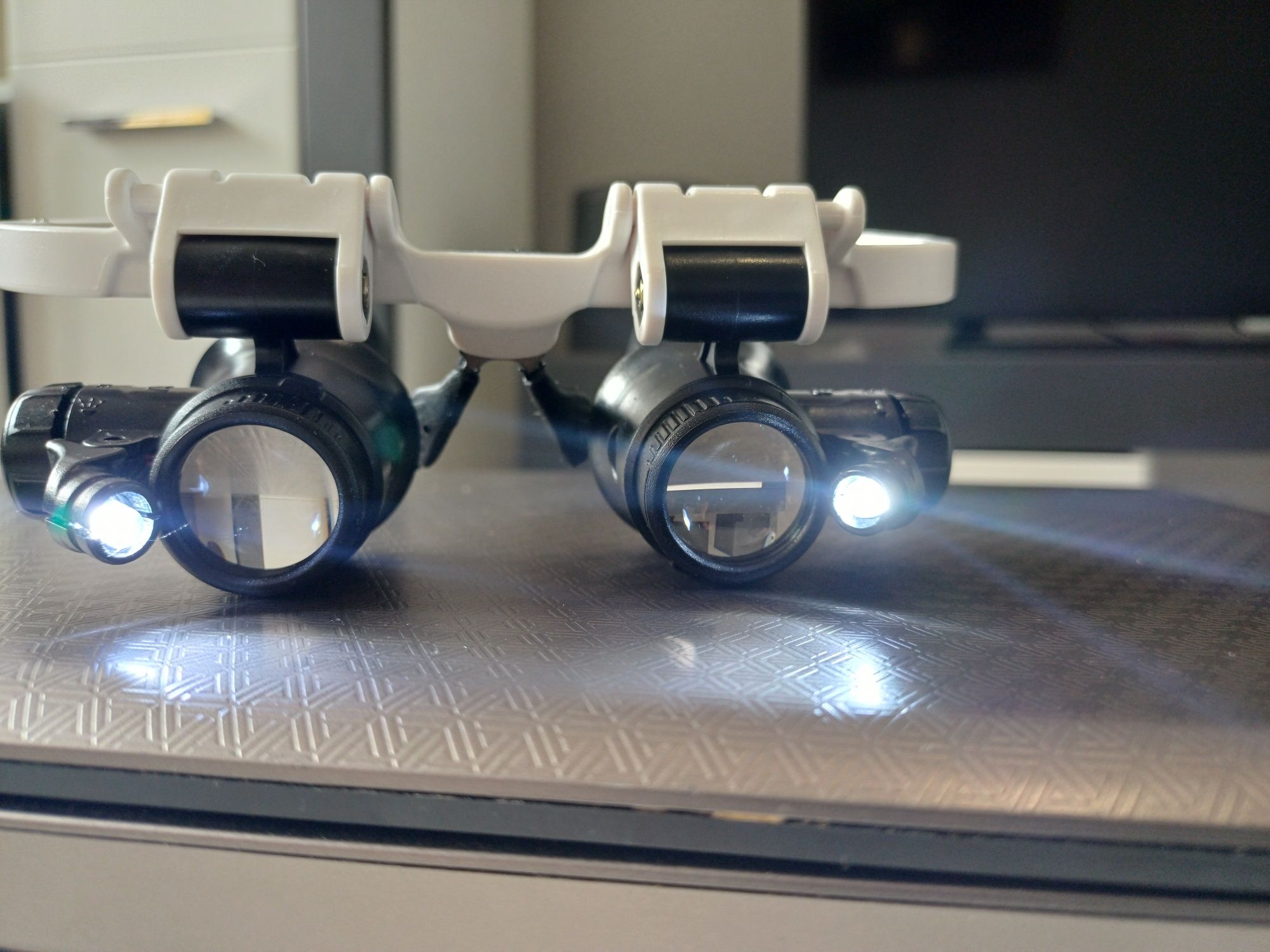Okulary lupa led majsterkowanie