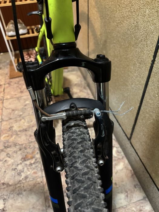 Bicicleta BTT ST 100 Amarelo Rockrider