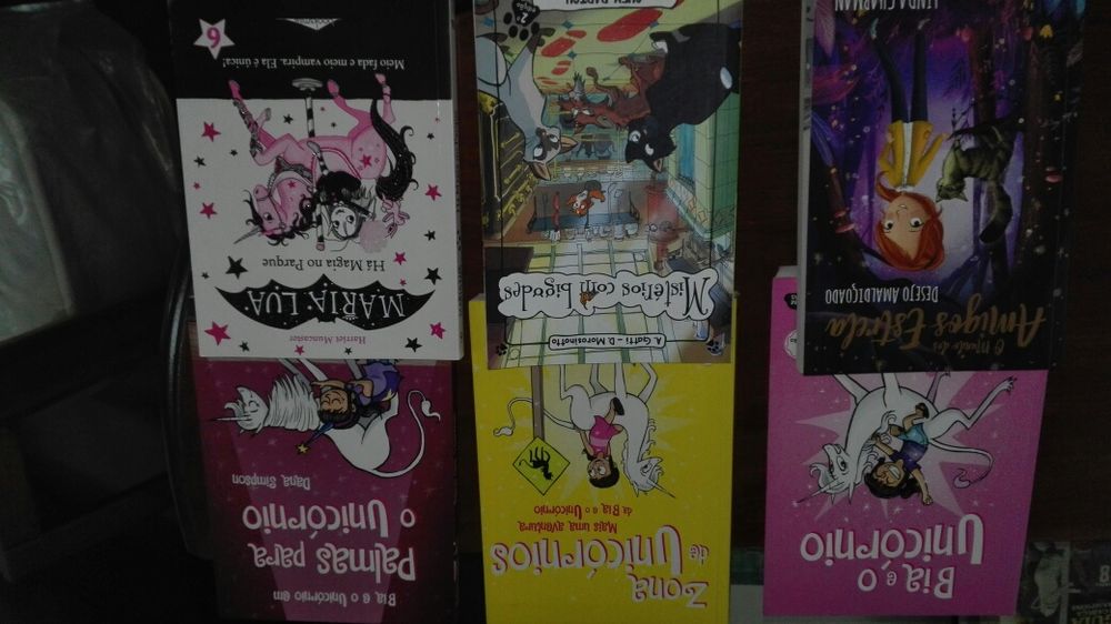Livros infantis - Títulos variados em excelente estado