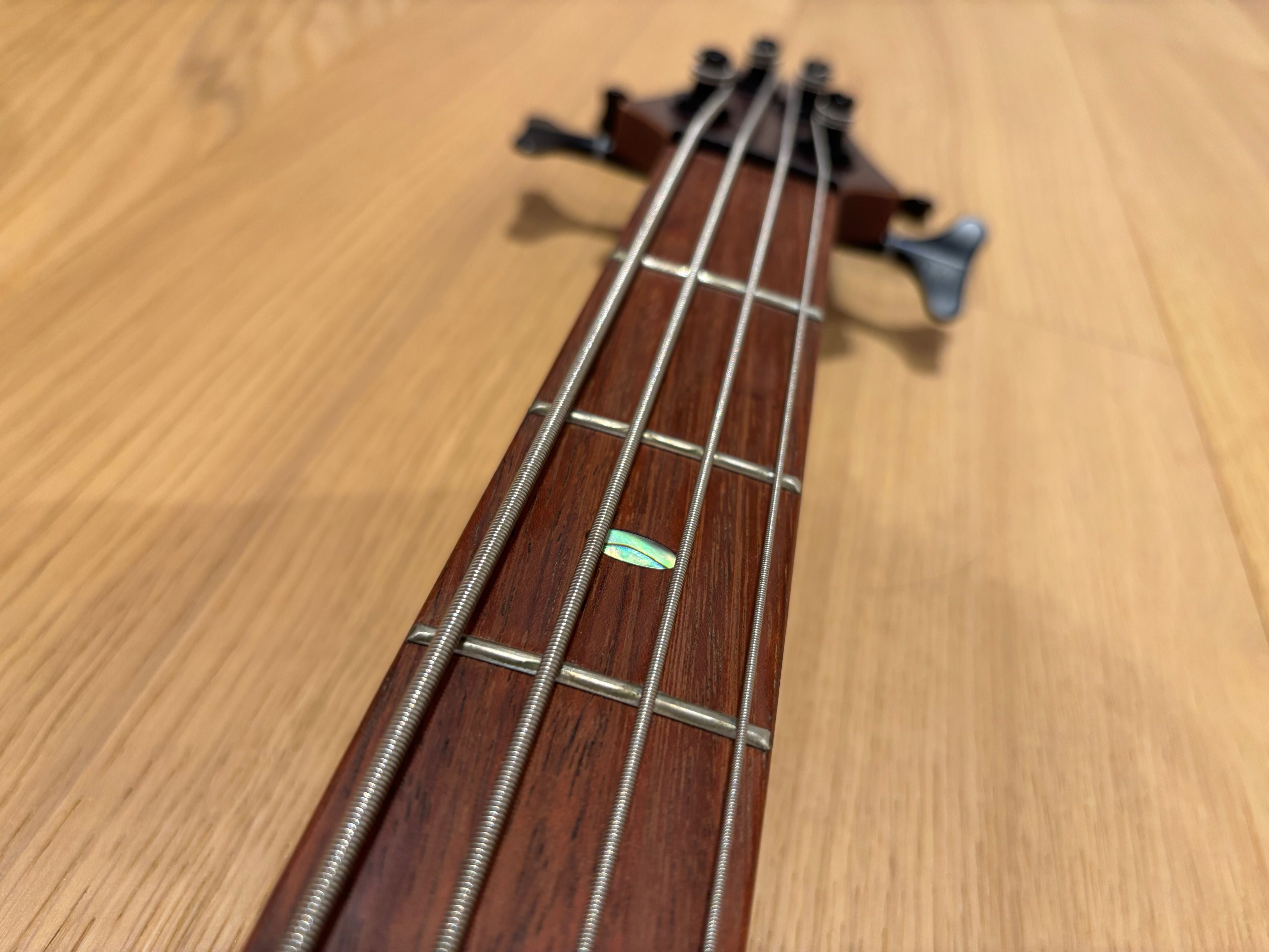 Gitara basowa Ibanez SR500E