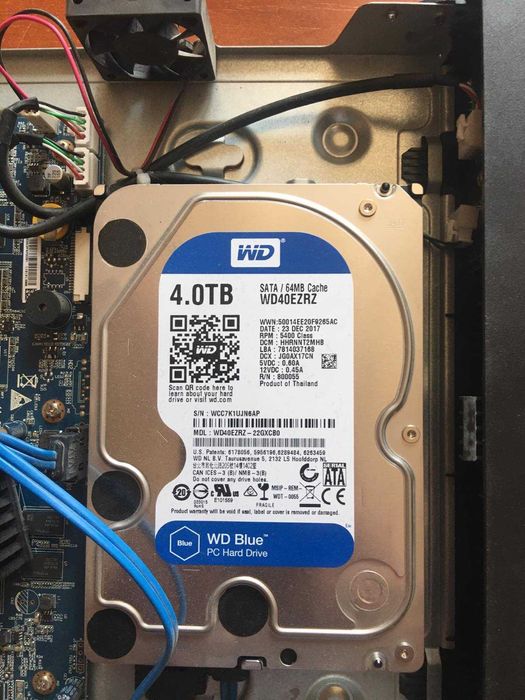 Жорсткий диск Western Digital WD Blue 4 TB WD40EZRZ HDD