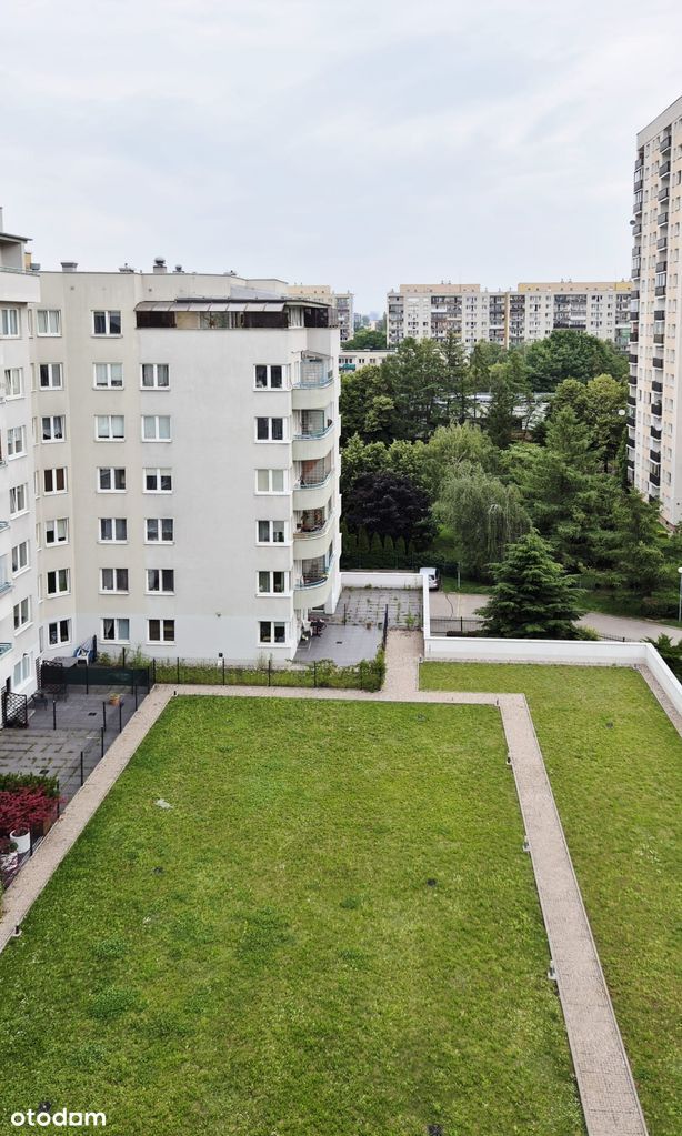 Mokotów ostatnie piętro, widok, metro 3 min – unikalne 3 pokoje