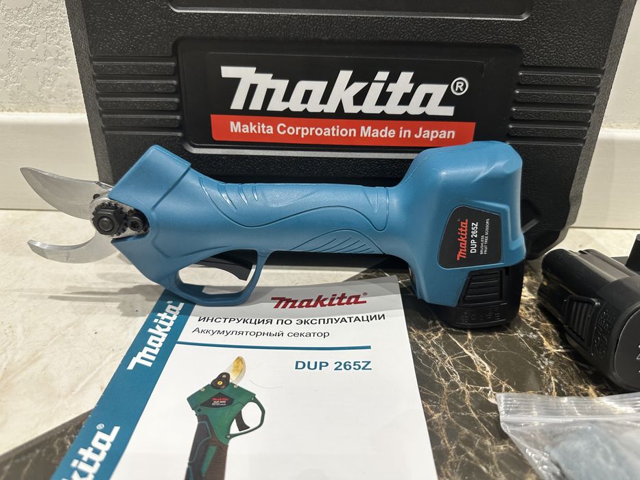 Акумуляторний секатор Makita DUP265Z