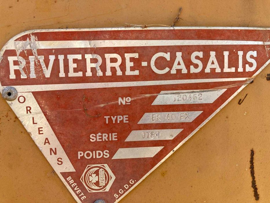 Enfardadeira em bom estado