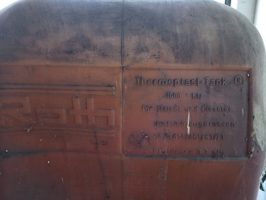 Zbiornik mauzer 1000L, 2 sztuki