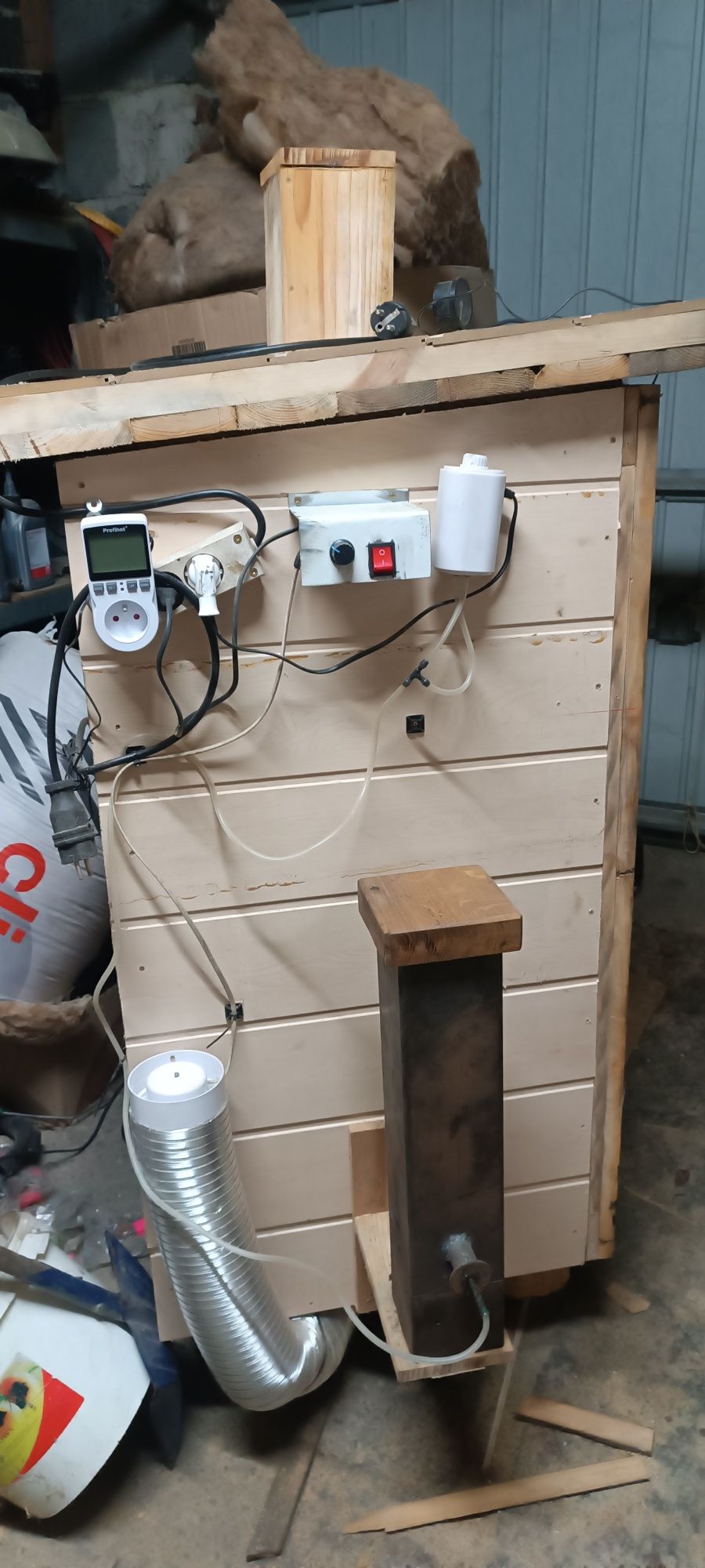 Wędzarnia elektryczna docieplona 2200w