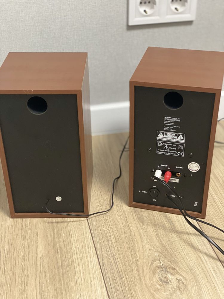 Акустична система F&D R223 2.0 колонки