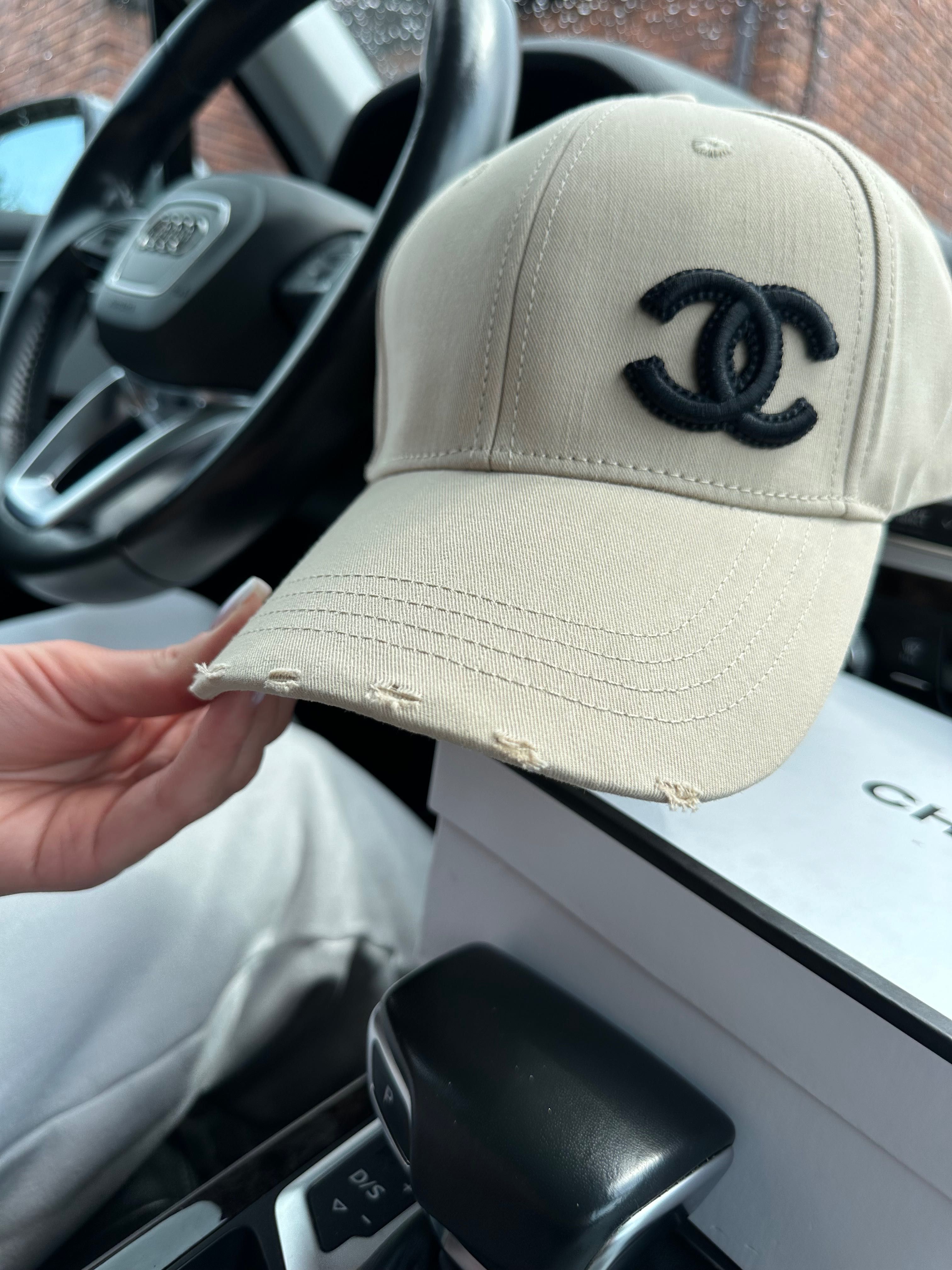 Кепка Chanel в двох кольорах
