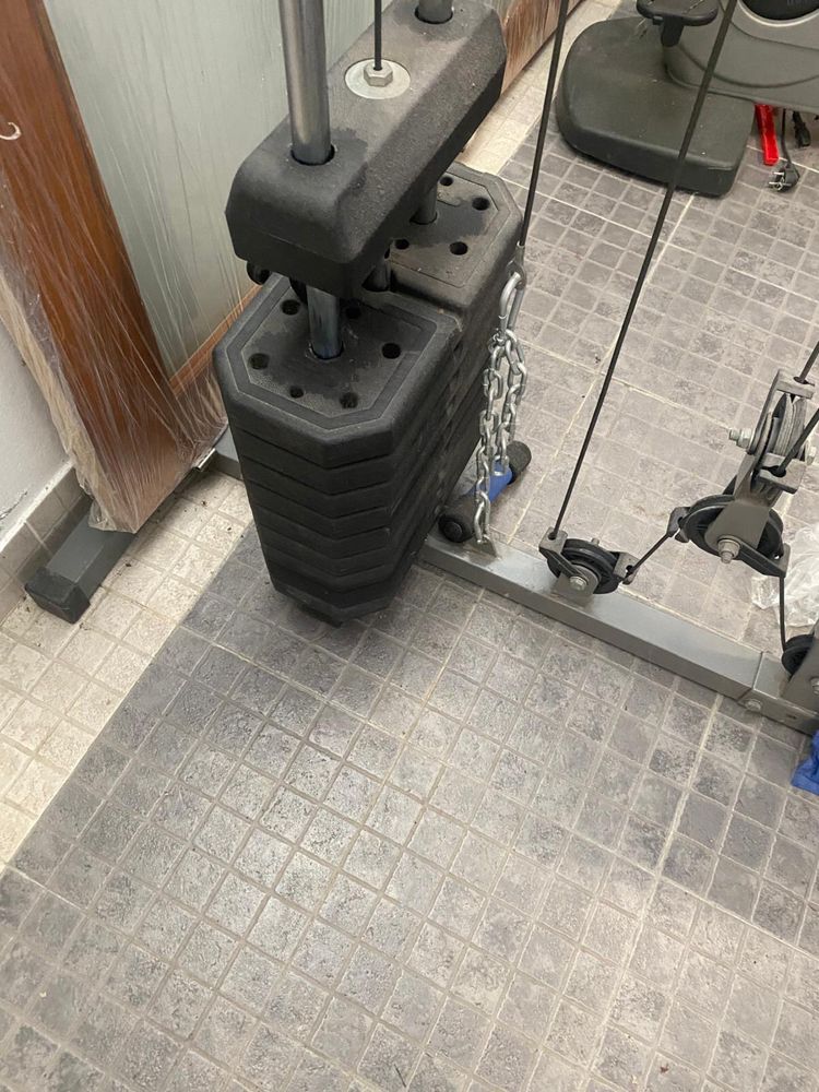 Maquina Multifunções ginasio