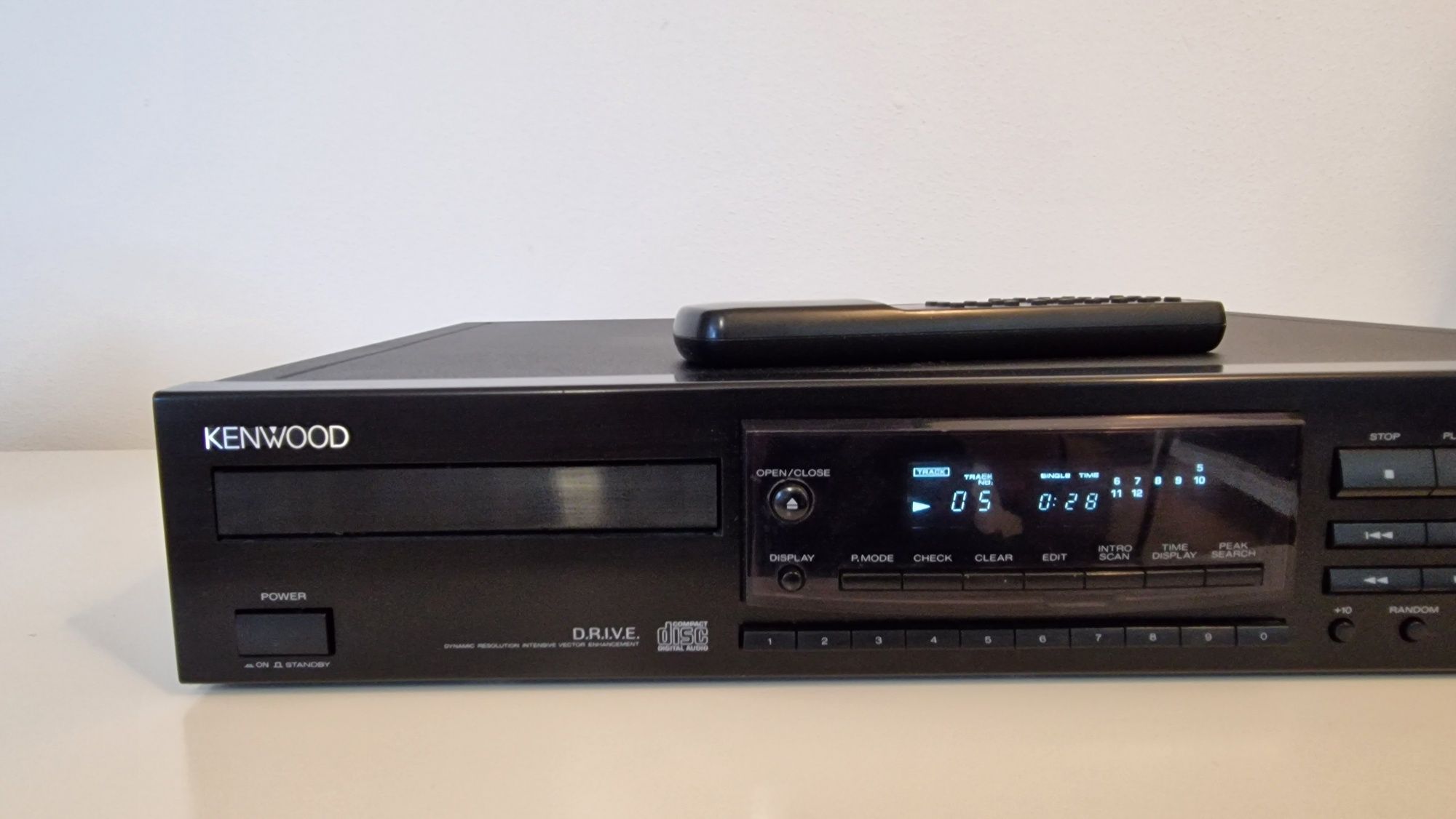 Odtwarzacz CD Kenwood DP-3080