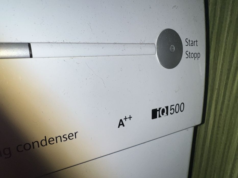 Suszarka  do prania,  ubran SIEMENS IQ 500 z pompa ciepla