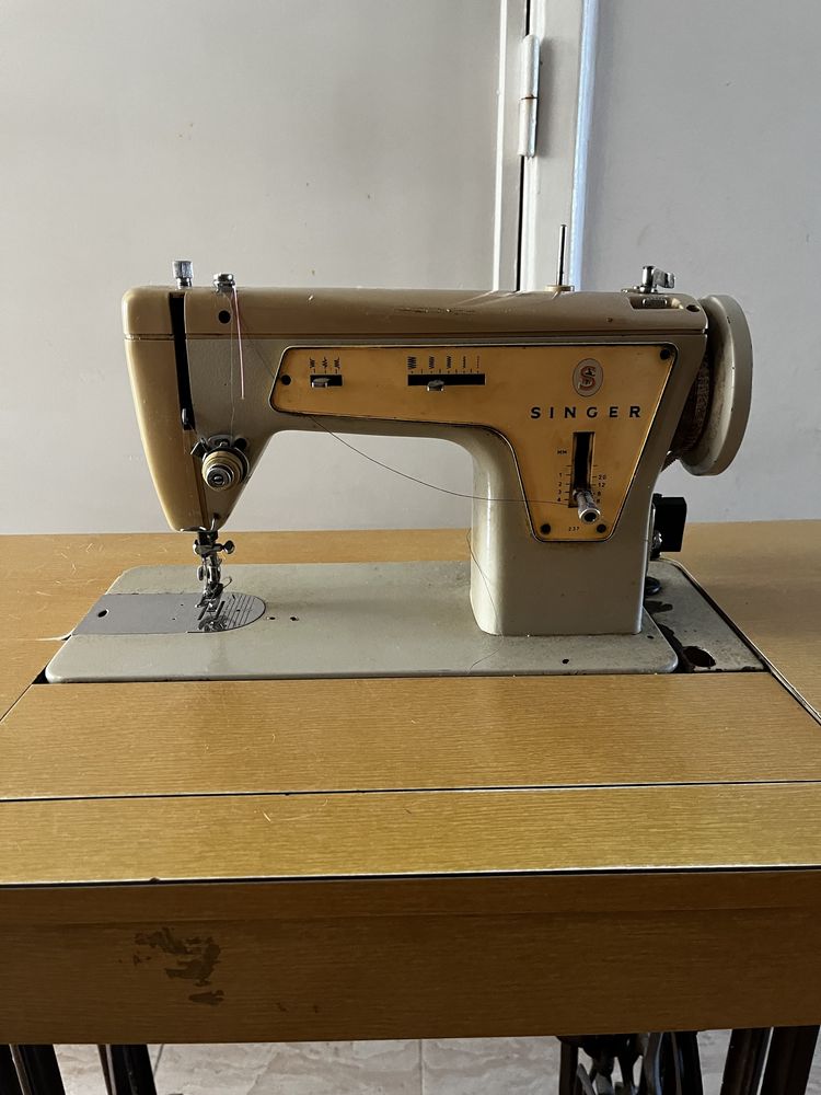 Maquina de costura da Singer