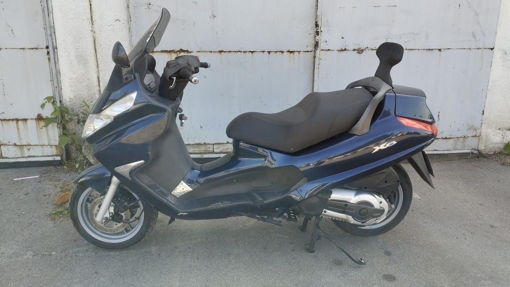 Piaggio X8 400 z 2006r