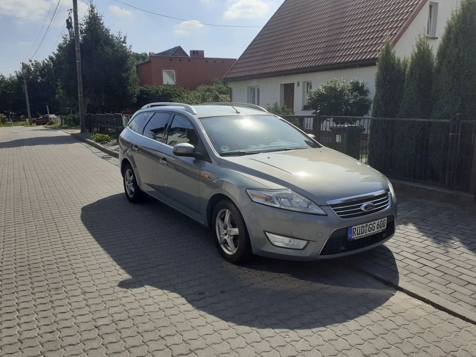 Ford Mondeo świeżo sprowadzony zarejestrowany bogata wersja