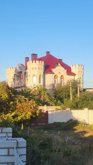 Будинок березанівка 665м.кв.