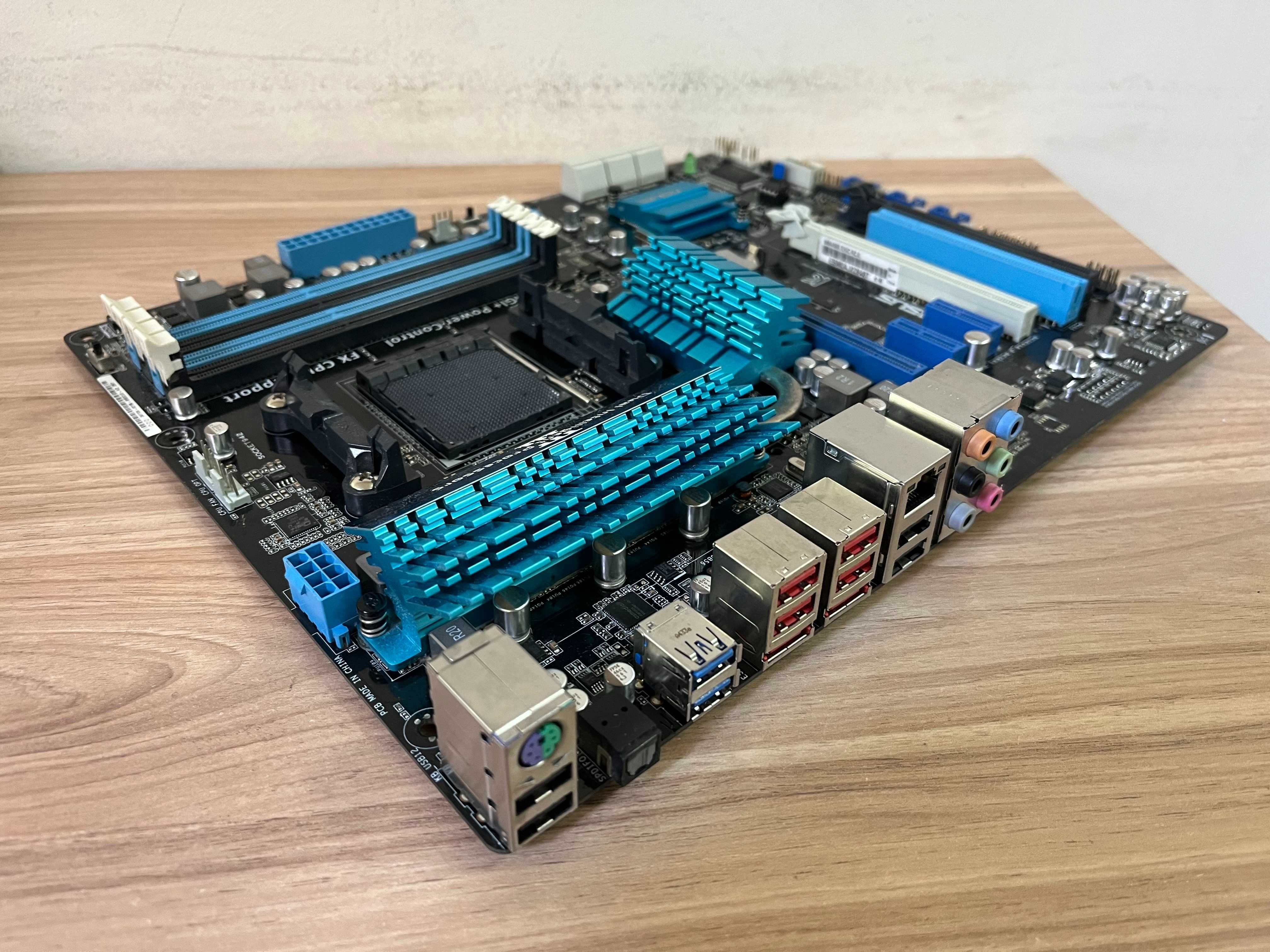 Материнская плата ASUS M5A99X EVO R2.0 AM3+ DDR3 FX8320 FX8350 Support