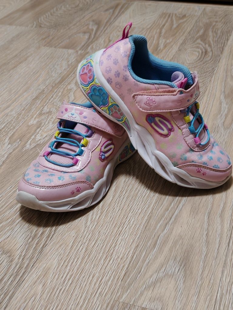 Кроссовки skechers