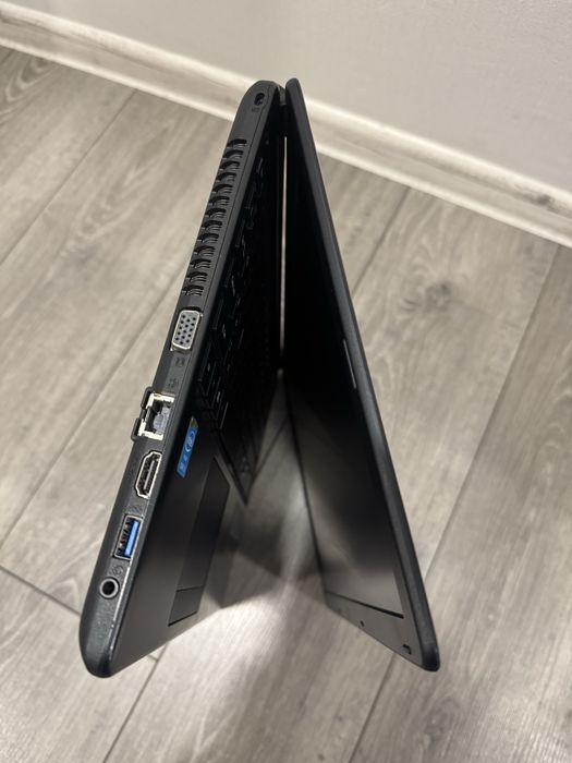 Ноутбук Acer. I3, 8Gb, нова SSD128Gb, налаштований, батарея.