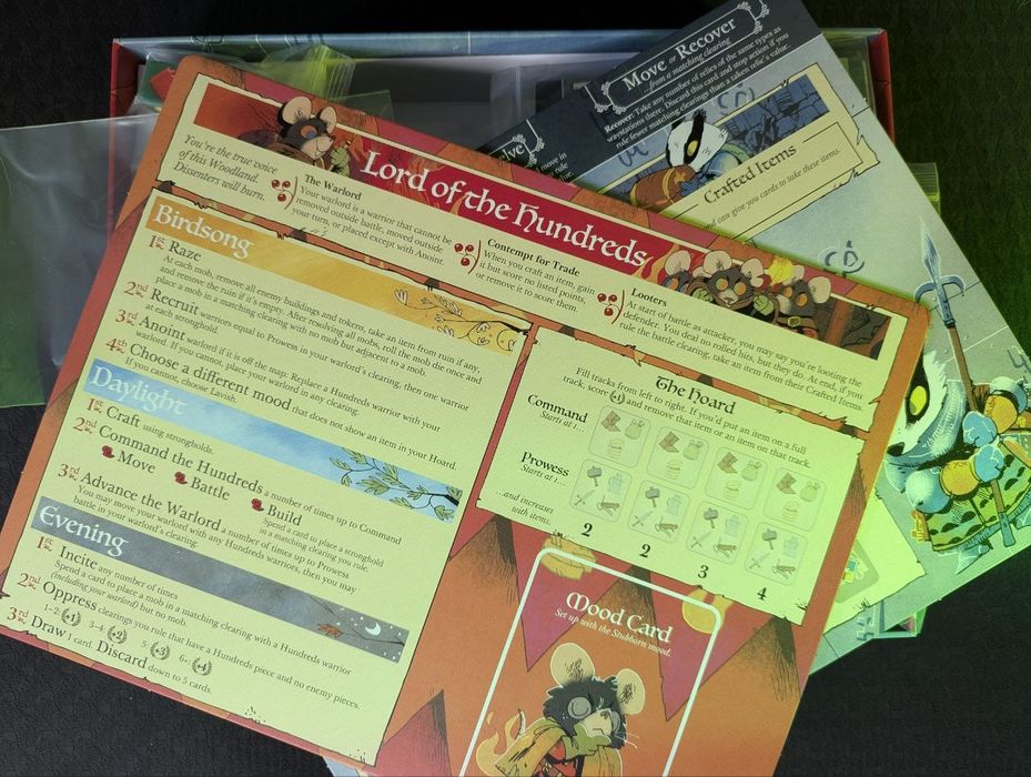 Настільна гра Root + доповнення Root: The Marauder та Root: The Riverf