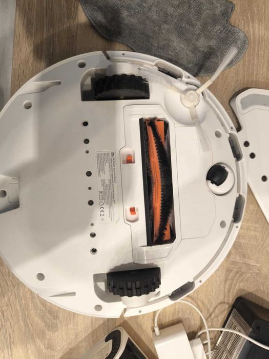 Xiaomi Mi Robot Vacuum Mop Pro (biały) - USZKODZONY