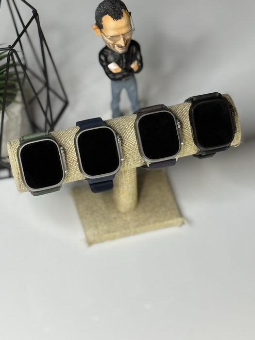 Apple Watch Ultra 2 49mm Natural Titanium Case with Navy Ocean Band