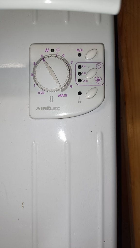 Suszarka/ grzejnik do ręczników AIRELEC 1000W elektryczny z dmuchawą.