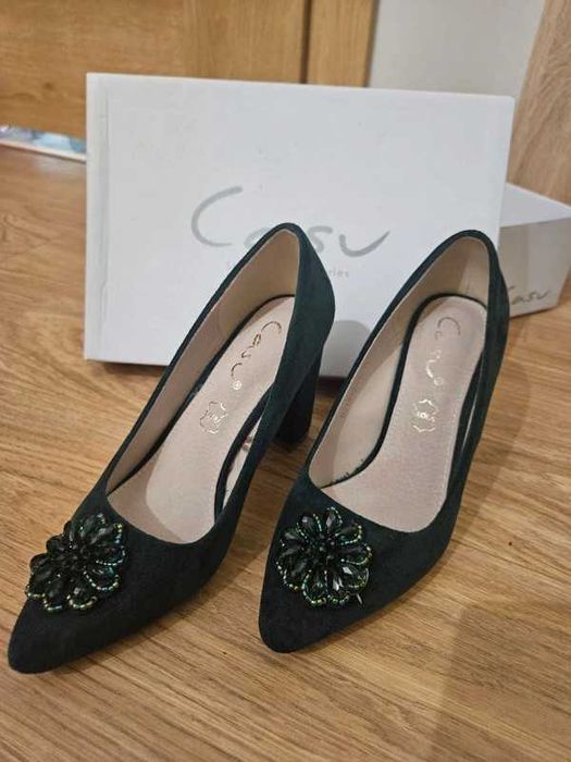 Butelkowa zieleń obcasy r. małe 35