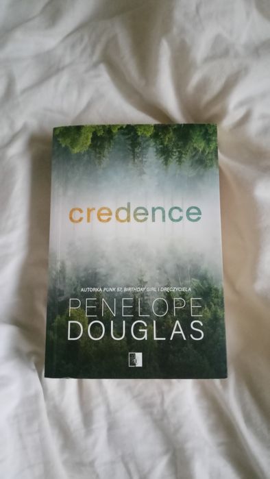 Penelope Douglas "Credence"