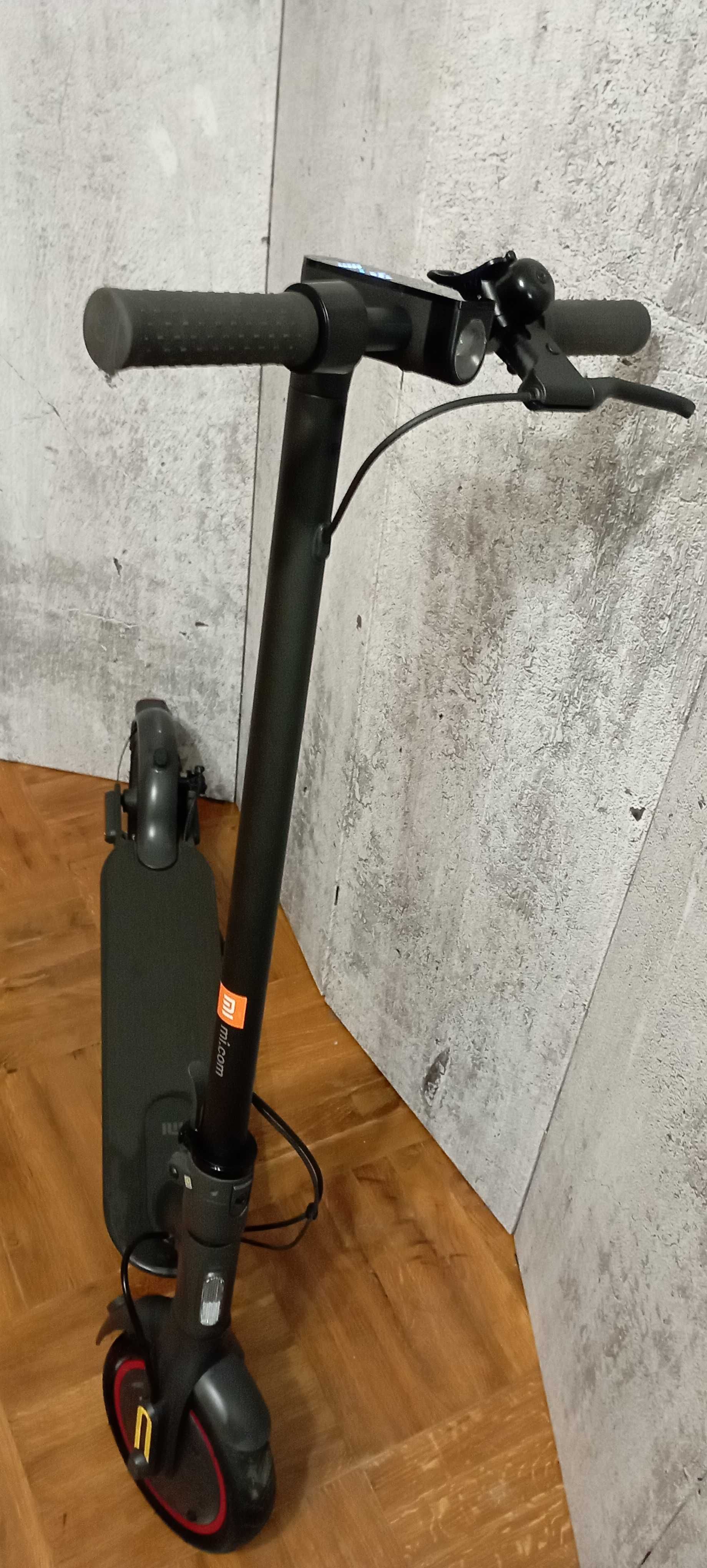 Електросамокат Xiaomi Mi Electric Scooter Pro 2 Black