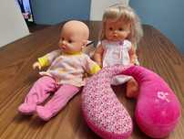 2 bonecos com oferna de almofada para bebe