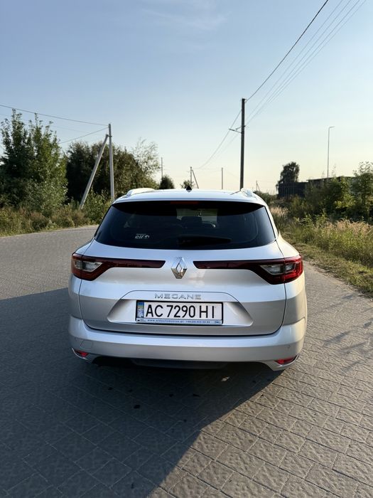 Renault Megane IV ( 2017рік)