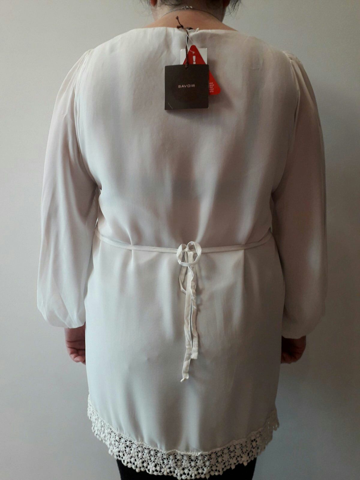 Белая кофта,блуза от фирмы SAVOIR ( 44/XXL/52)