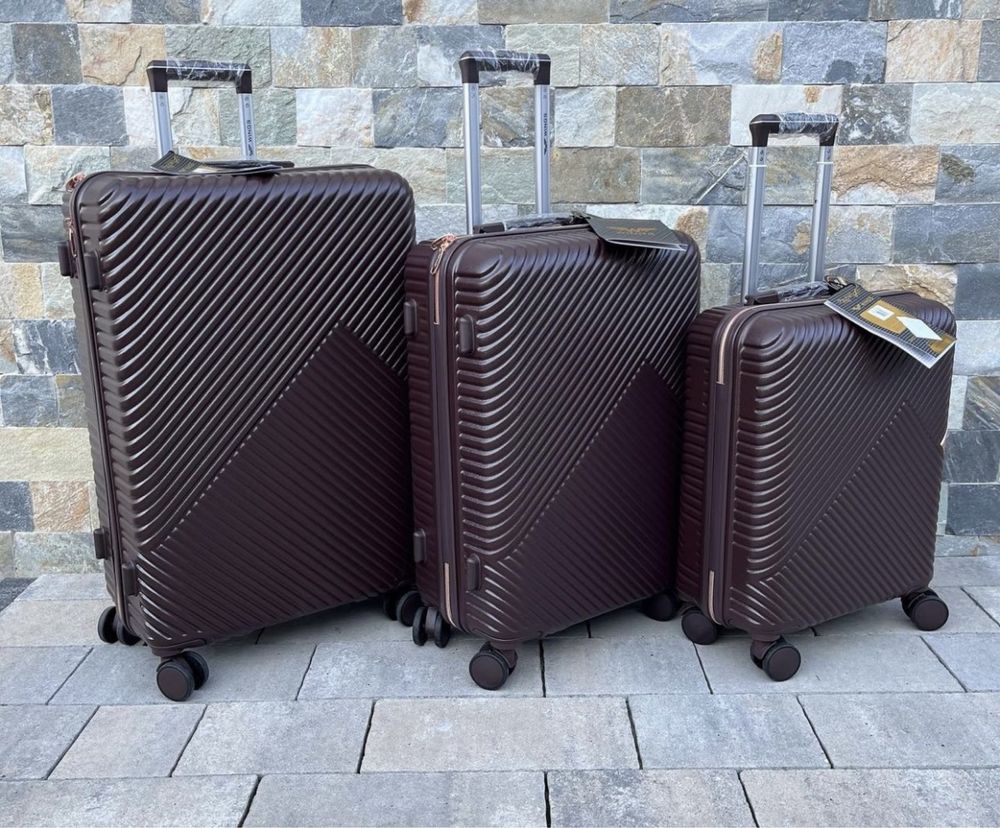 Чемодан валіза WINGS 01. валізи чемодани дорожні Дорожній чемодан