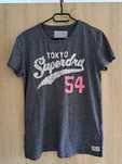 wygodny, wyjątkowy T-shirt SuperDry r. XS