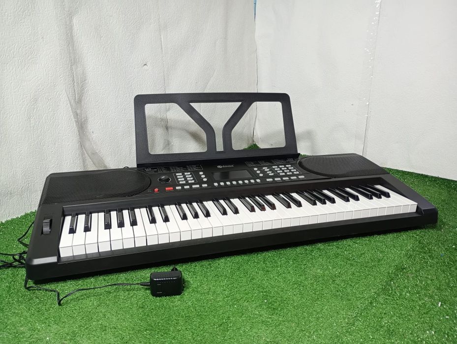 Schubert Etude 300 Keyboard 

Produkt powystawowy sprawny 
Moż