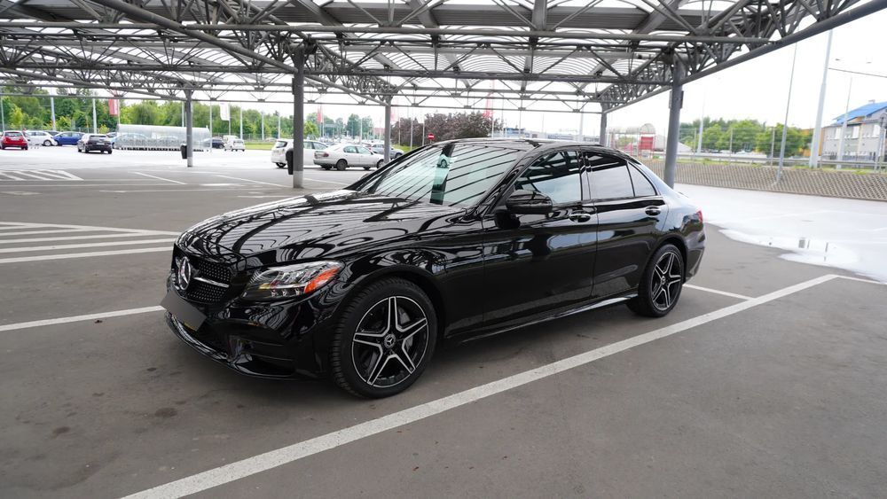 Mercedes-Benz Klasa C Mercedes-Benz Klasa C 300 4Matic 9G-TRONIC AMG Line