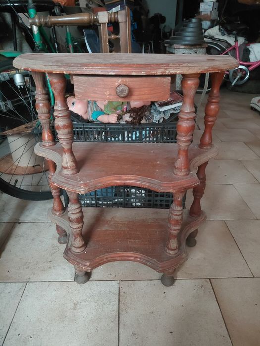 Mesinha antiga de entrada para restauro