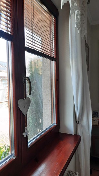 Okno drewniane 147x148, 2 sztuki