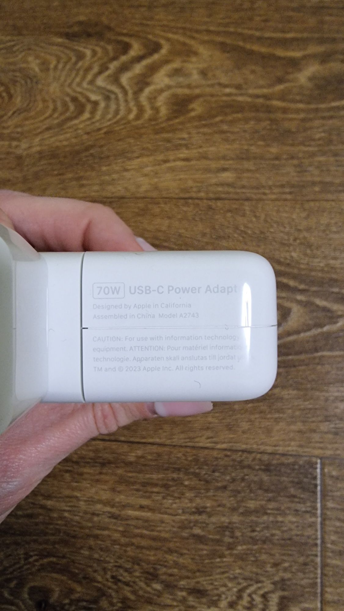 блок живлення apple 70W зі шнуром