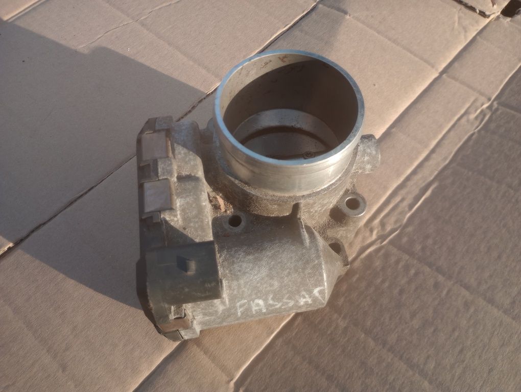Audi a4 b5 a4b5 a6C5 A6 C5 Passat B5 1.8T przepustnica 06B.133.062.B