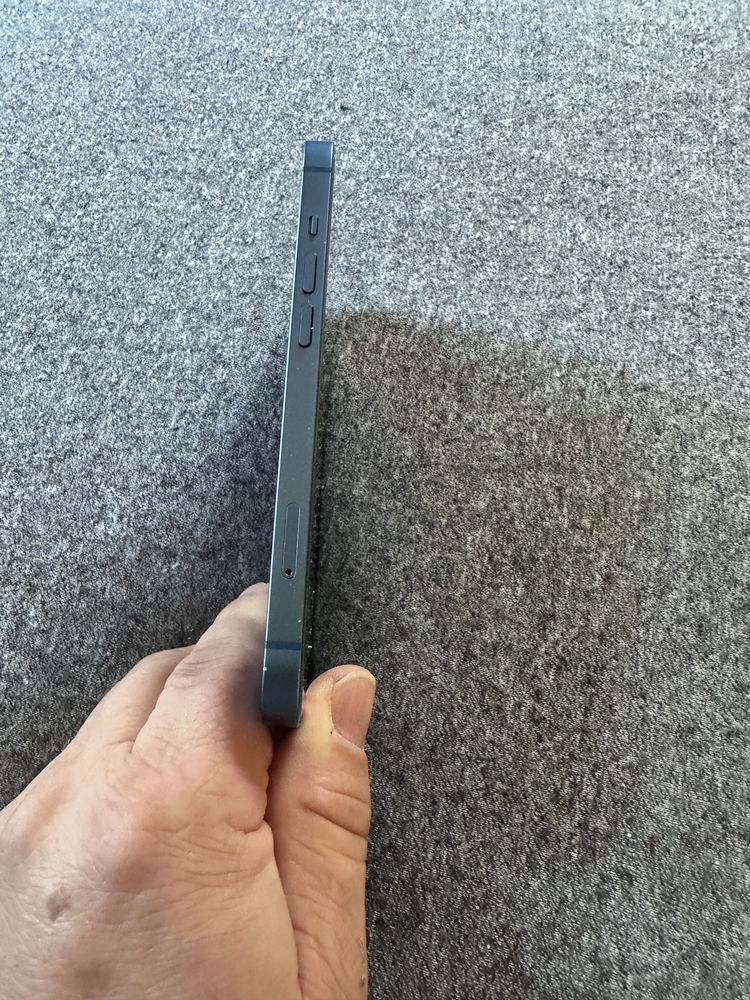 Sprzedam Iphone 13