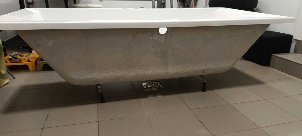 Sprzedam wanne łazienkowa