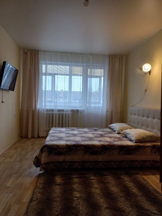 1кім Левка Лук'яненка, погодинно, подобово