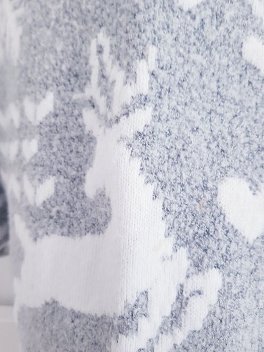 Ciepły długi sweter damski marki Reserved rozmiar M/L/XL.