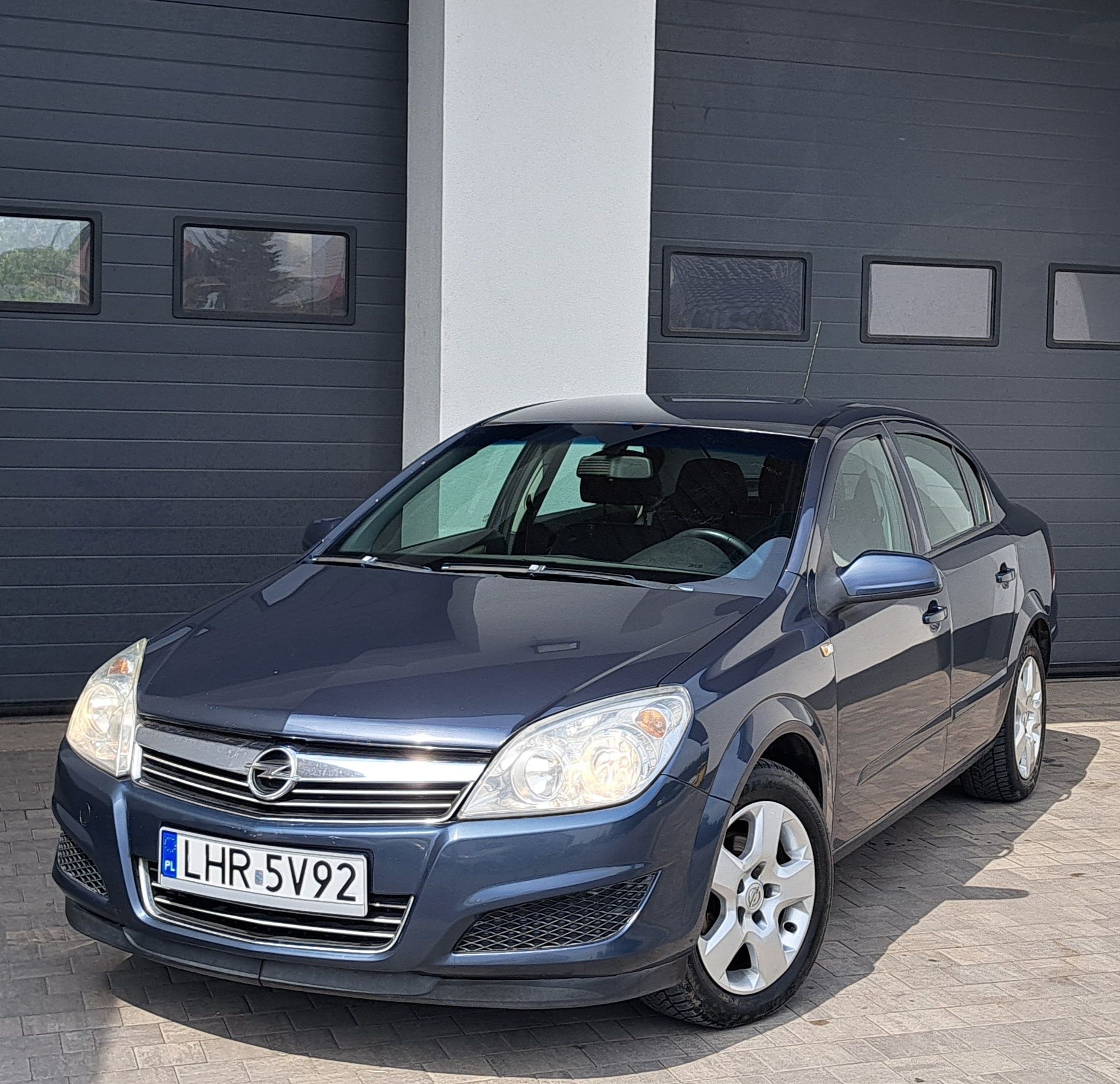 Opel Astra H lift 2008r 1.6 16V benzyna GAZ lpg sedan zamiana