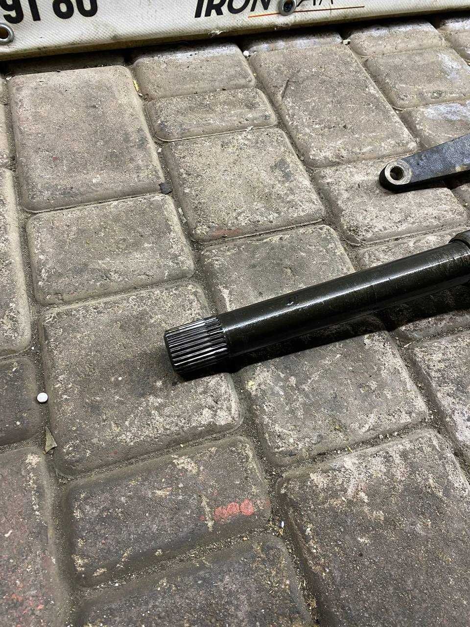 Піввісь (Полуось) Nissan X-Trail T30 2.2 DCI 2001-2007 391018H710