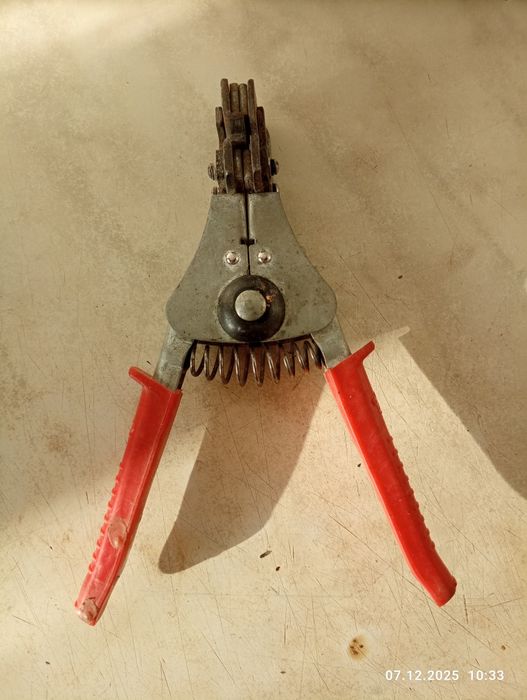 Продам стрипер .