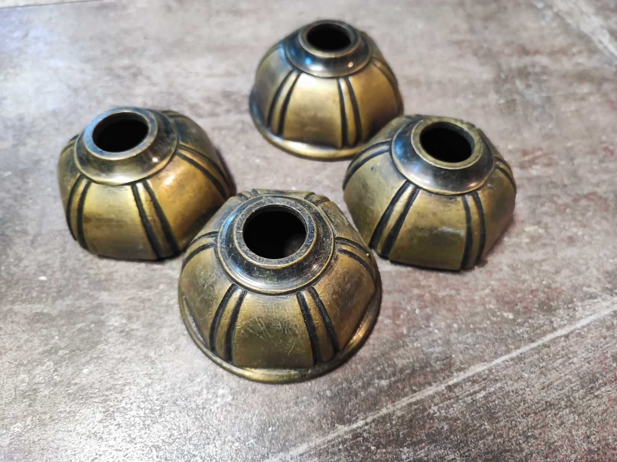 Stara mosiężna podkloszówka rozeta,śr.62 mm.wys.3,5 cm.cena za 1 szt.